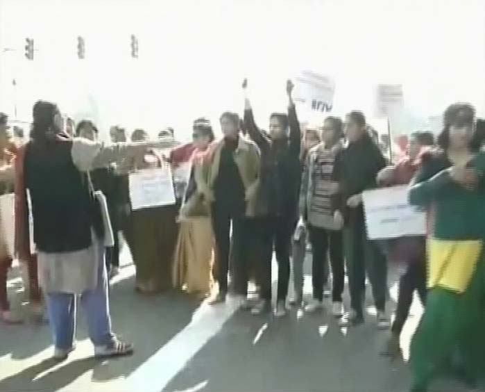 राष्ट्रपति भवन की दहलीज तक पहुंचा देश का 'गुस्सा'