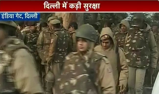 गैंगरेप पीड़िता की मौत के बाद दिल्ली छावनी में तब्दील