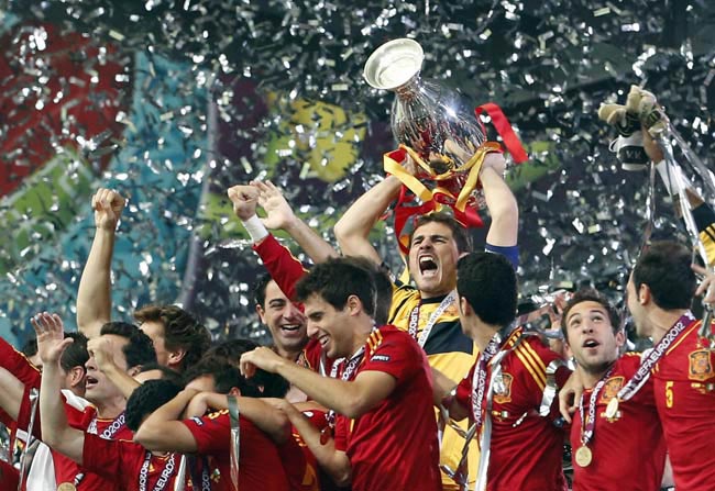 2012 खेलः लंदन में चमका भारत, स्पेन ने जीता यूरो कप | क्रिकेट 2012