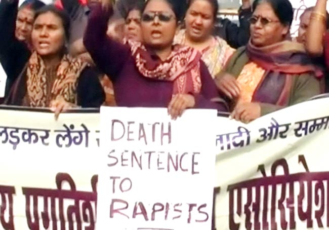 दिल्‍ली गैंगरेप को लेकर देशभर में आक्रोश