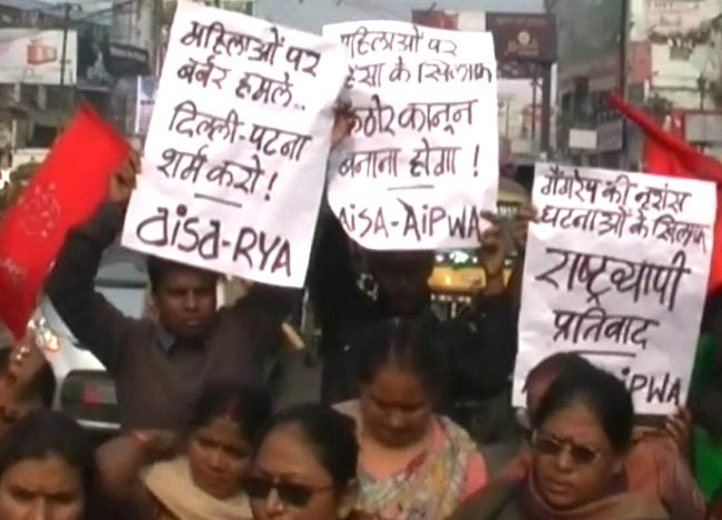 दिल्‍ली गैंगरेप को लेकर देशभर में आक्रोश