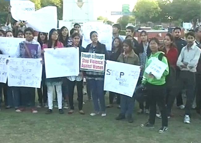 दिल्‍ली गैंगरेप को लेकर देशभर में आक्रोश