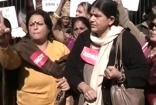 दिल्‍ली गैंगरेप को लेकर देशभर में आक्रोश