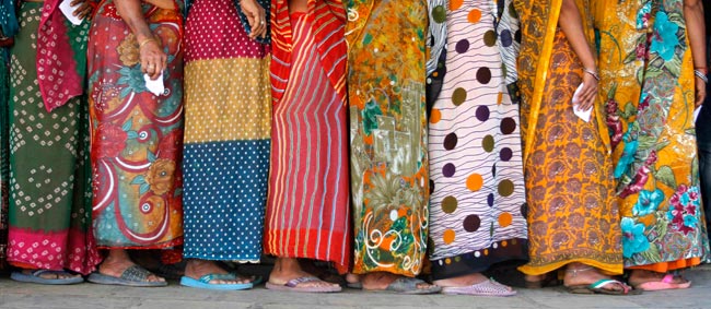 देखें गुजरात विधानसभा चुनाव के दौरान मतदान की तस्वीरें