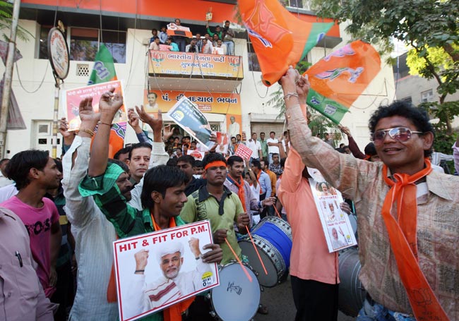 गुजरात में जीत का जश्न | मोदी की अनदेखी तस्वीरें