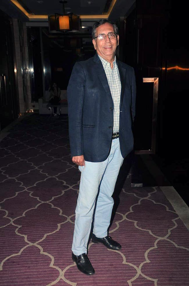 'हार्पर बाजार' के कवर पेज अनावरण पर पहुंचे सितारे | कवर पेज पर सितारे