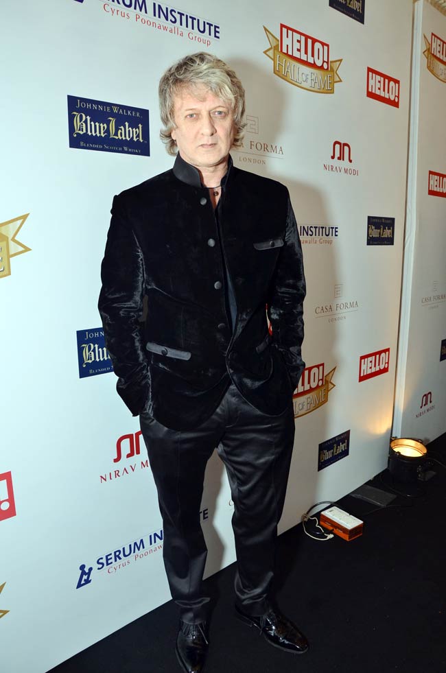 'Hello अवॉर्ड्स' में बॉलीवुड सितारों का जलवा | ग्लैमर का तड़का