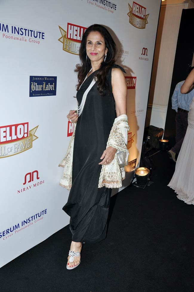 'Hello अवॉर्ड्स' में बॉलीवुड सितारों का जलवा | ग्लैमर का तड़का