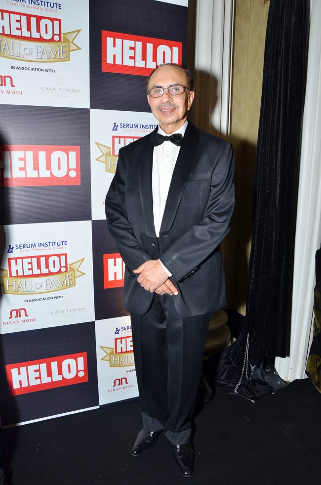 'Hello अवॉर्ड्स' में बॉलीवुड सितारों का जलवा | ग्लैमर का तड़का