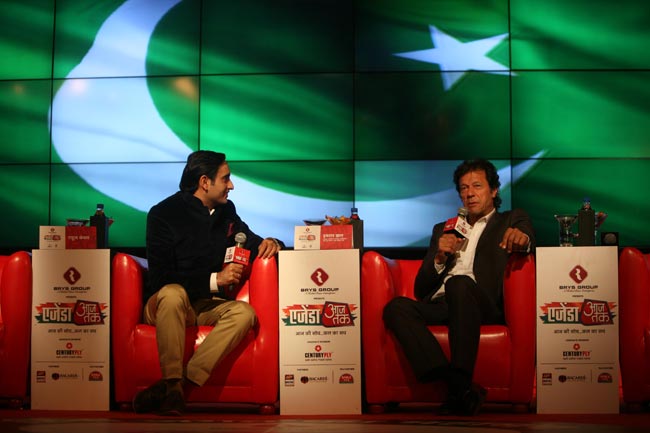 इमरान खान बनाएंगे नया पाकिस्‍तान