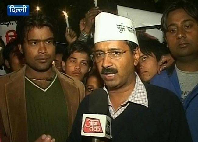 गैंगरेप के खिलाफ आक्रोश, देश मांग रहा इंसाफ