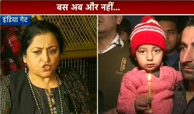 गैंगरेप के खिलाफ आक्रोश, देश मांग रहा इंसाफ