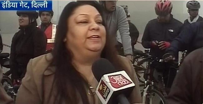 गैंगरेप: दिल्‍ली में धारा 144, प्रदर्शनकारियों को जबरन हटाया गया