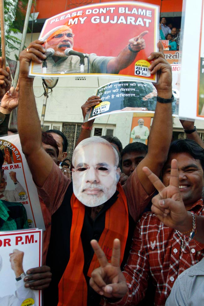 गुजरात में जीत का जश्न | मोदी की अनदेखी तस्वीरें