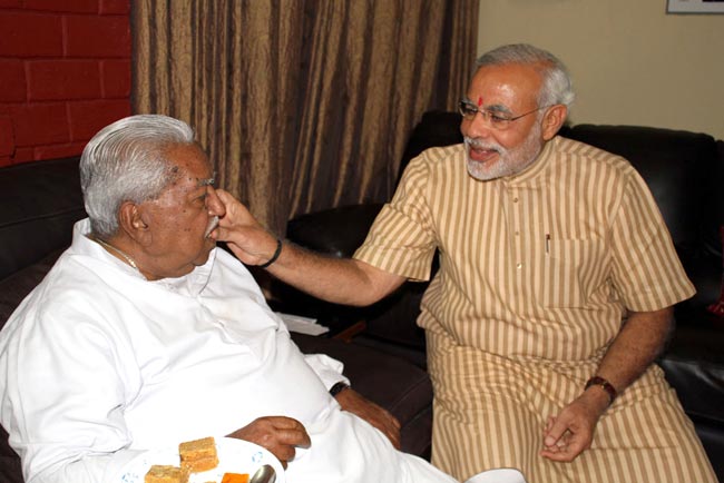 गुजरात में जीत का जश्न | मोदी की अनदेखी तस्वीरें