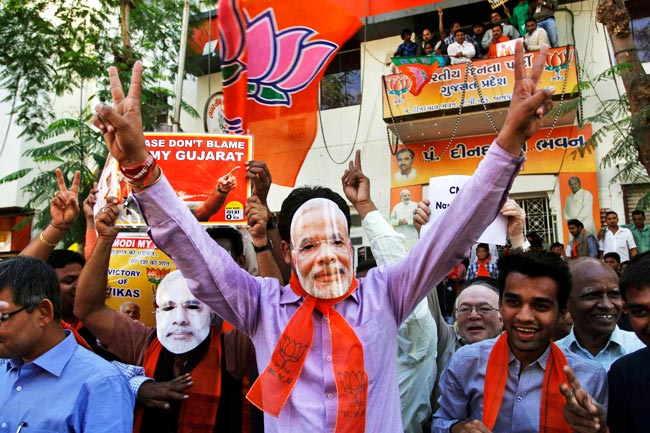 गुजरात में जीत का जश्न | मोदी की अनदेखी तस्वीरें