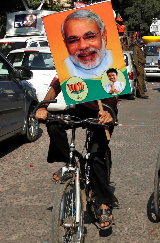 गुजरात में जीत का जश्न | मोदी की अनदेखी तस्वीरें