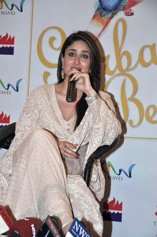 फिल्‍म 'सत्‍याग्रह' में पत्रकार बनेंगी करीना... | अनदेखी करीना