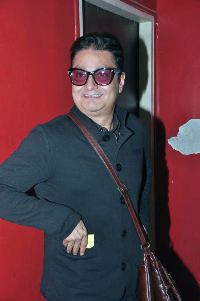 'खिलाड़ी-786' की स्‍क्रीनिंग पर सितारों का जलवा