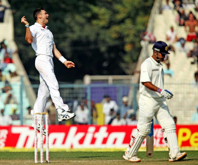 कोलकाता टेस्टः अंग्रेजों से फिर मिली शर्मनाक हार