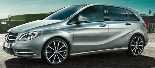 2012 में इन कारों ने बढ़ाई भारतीय सड़कों की शान