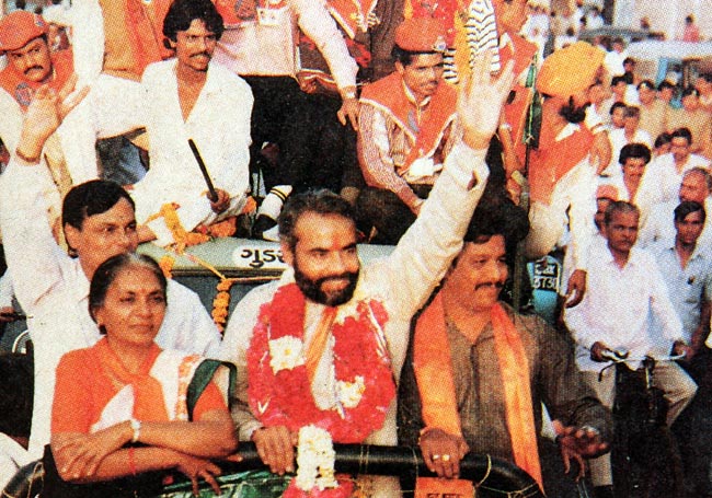 नरेंद्र मोदी का 'शून्‍य' से 'शिखर' तक का सफर...