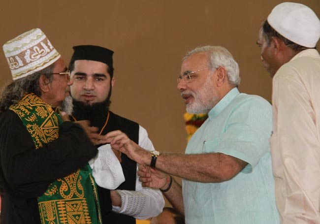 नरेंद्र मोदी का 'शून्‍य' से 'शिखर' तक का सफर...