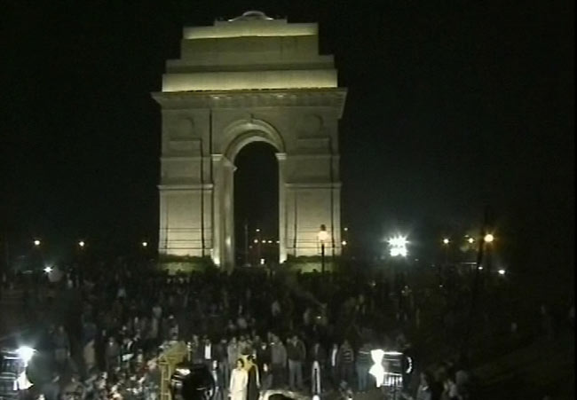 21 दिसंबर, 2012: तस्वीरों में दिनभर की बड़ी खबरें | पढ़ें