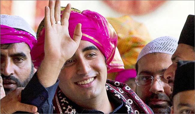 27 दिसंबर 2012: तस्वीरों में दिनभर की बड़ी खबरें | पढ़ें