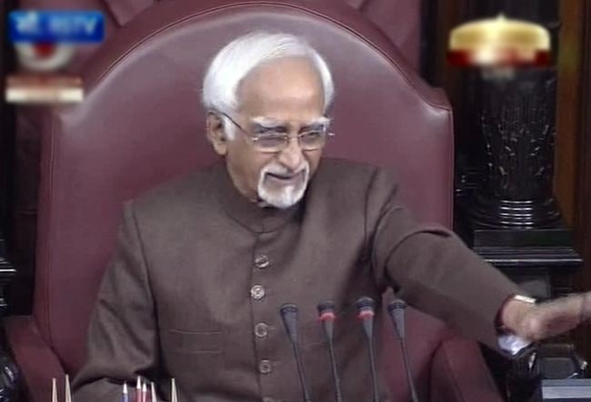 तस्वीरों में 12 दिसंबर 2012 की बड़ी खबरें