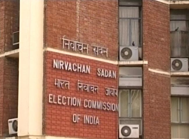 तस्वीरों में 03 दिसंबर 2012 की बड़ी खबरें