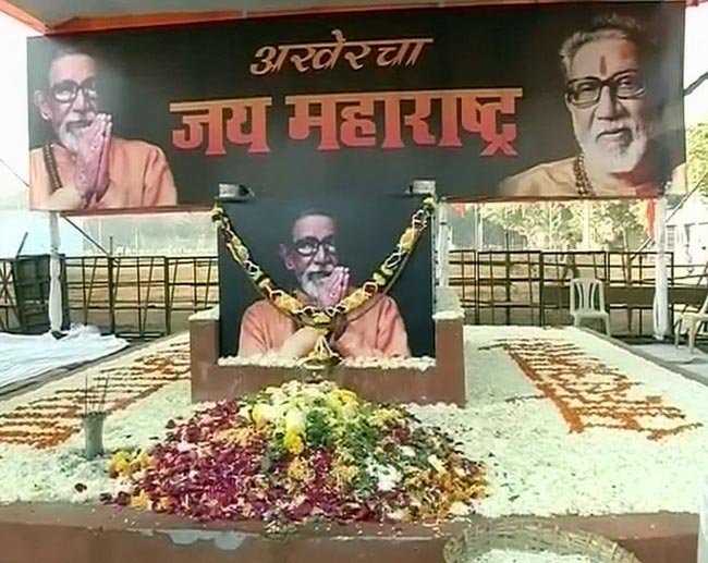 तस्‍वीरों में देखें 10 दिसंबर 2012 की अहम खबरें