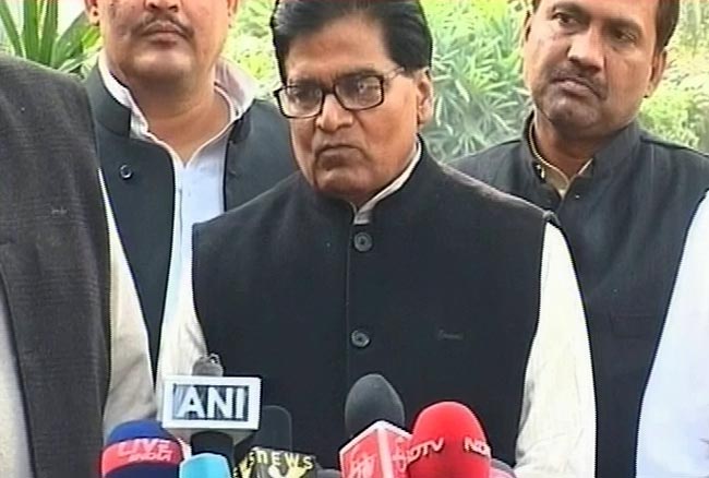 तस्‍वीरों में देखें 10 दिसंबर 2012 की अहम खबरें