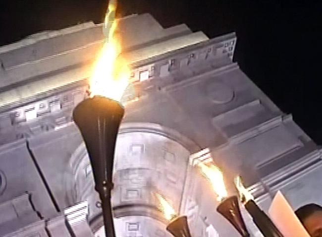 19 दिसंबर 2012: तस्वीरों में दिनभर की बड़ी खबरें