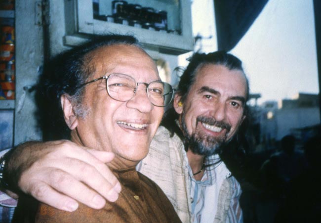 नहीं रहे सितार वादक पंडित रविशंकर | निधन पर प्रतिक्रिया