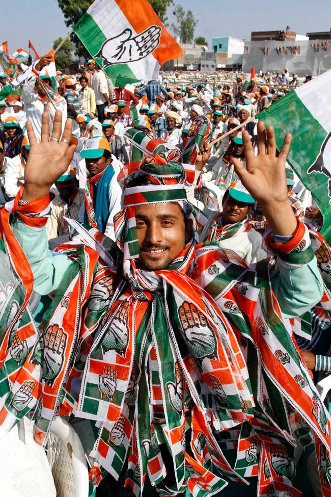 गुजरात में राहुल गांधी ने किया प्रचार