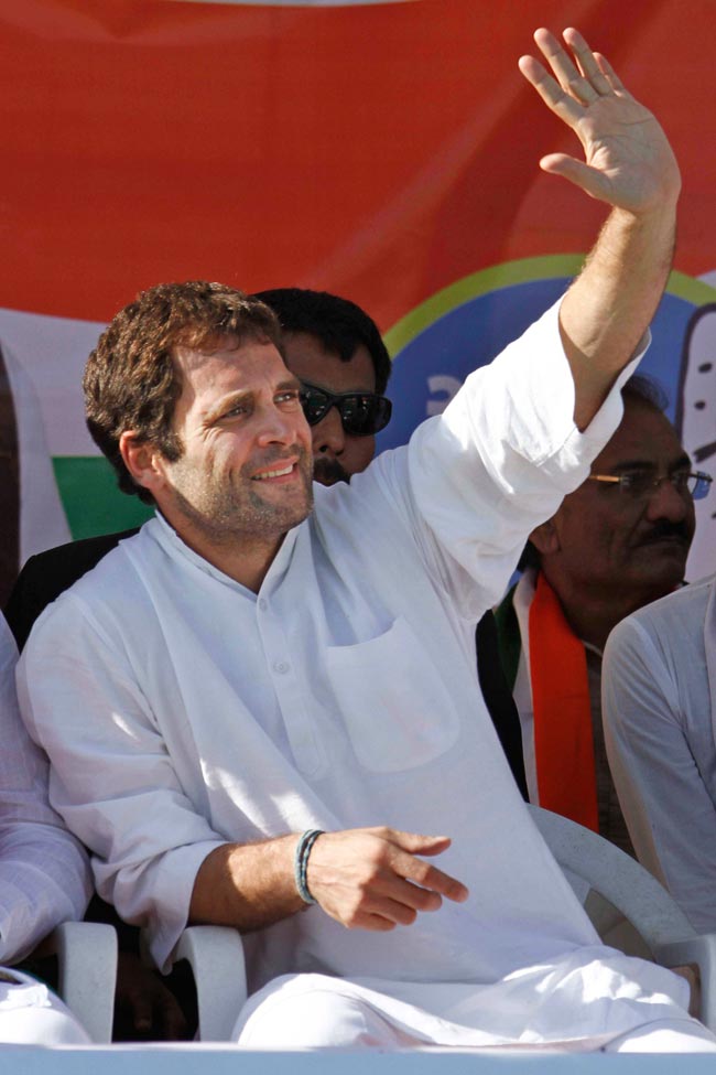 गुजरात में राहुल गांधी ने किया प्रचार