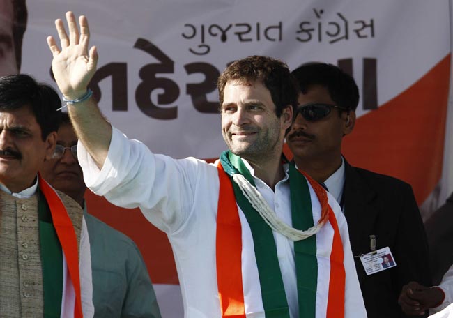 गुजरात में राहुल गांधी ने किया प्रचार