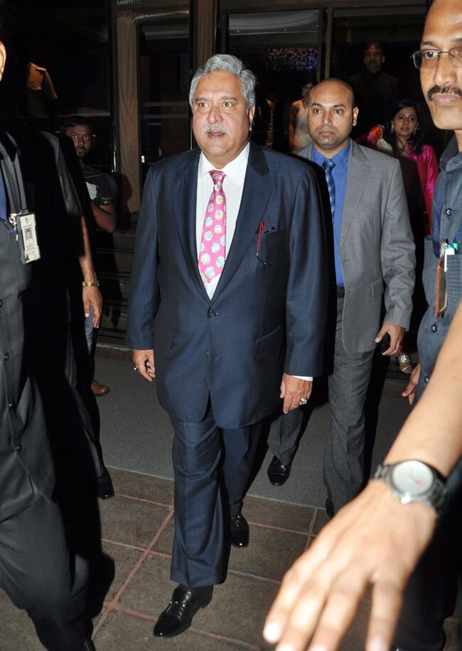 अभिनव-आशिमा की शादी की पार्टी में पहुंचे सितारे