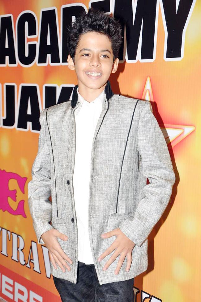 'स्‍टार नाइट 2012' में पहुंची काजोल...  | बॉलीवुड की हसीन परियां