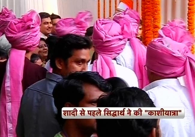 विद्या बालन ने सिद्धार्थ संग रचाई शादी  | मेंहदी की रस्म