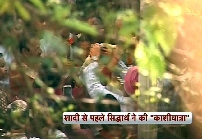 विद्या बालन ने सिद्धार्थ संग रचाई शादी  | मेंहदी की रस्म