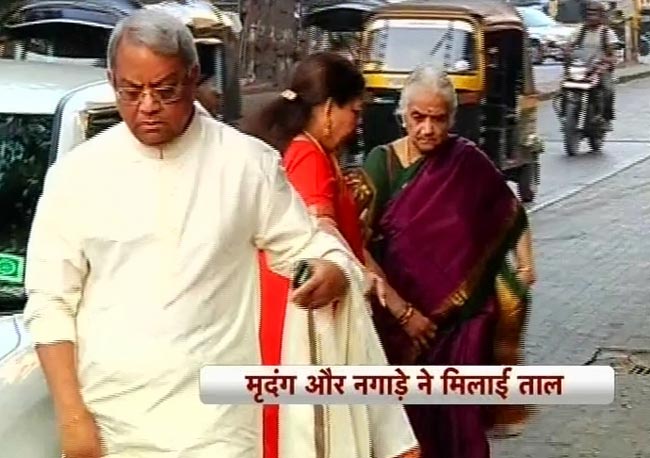 विद्या बालन ने सिद्धार्थ संग रचाई शादी  | मेंहदी की रस्म