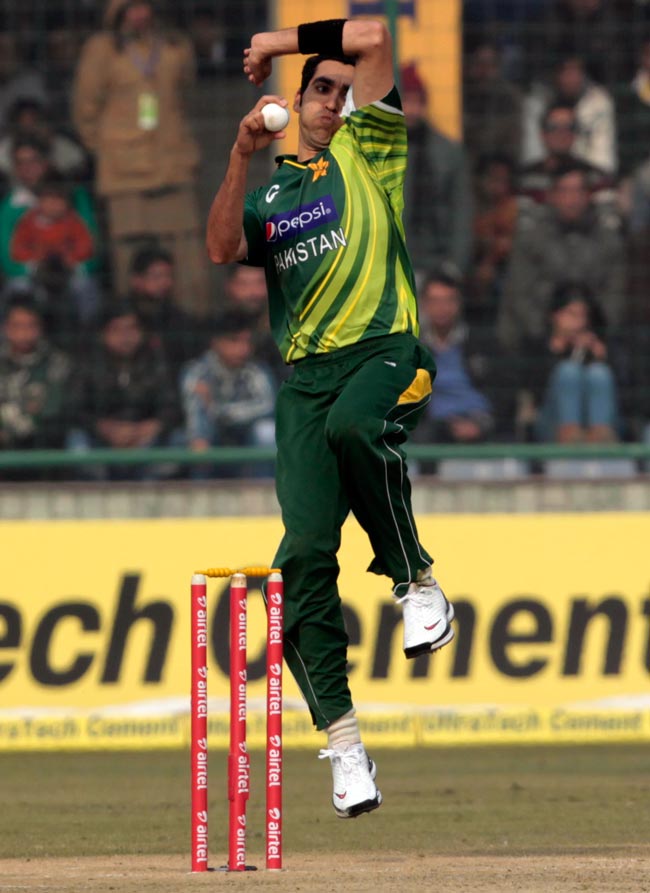 कोटला में गेंदबाजों का कमाल, जीता भारत | पढ़ें