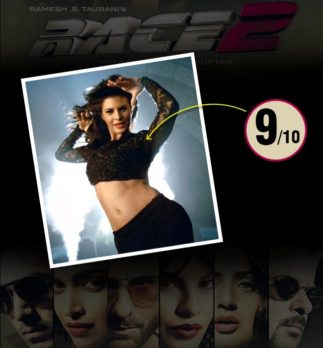 'रेस-2' की बोल्‍ड नायिकाओं को कॉस्‍मोपॉलिटन ने दी रेटिंग...