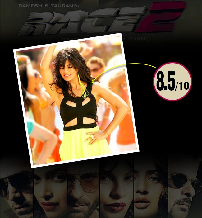 'रेस-2' की बोल्‍ड नायिकाओं को कॉस्‍मोपॉलिटन ने दी रेटिंग...