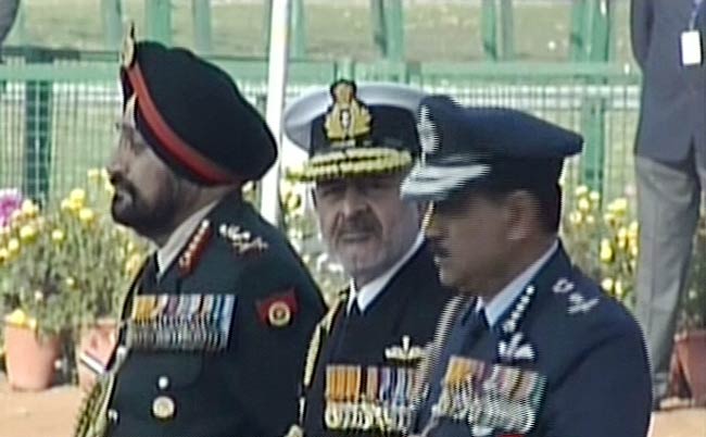 गणतंत्र दिवस पर शान से लहराया तिरंगा