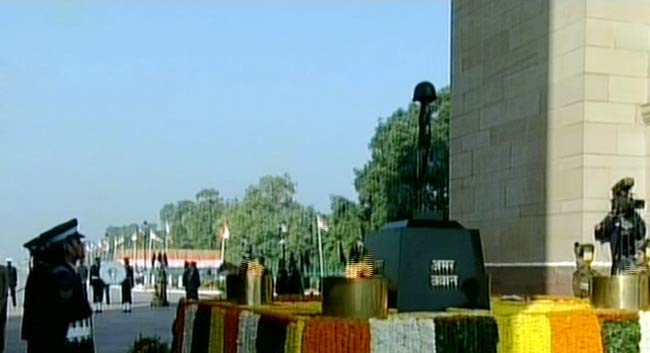 गणतंत्र दिवस पर शान से लहराया तिरंगा