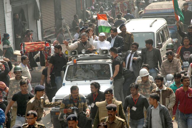 पटना में अन्‍ना हजारे की जनतंत्र रैली