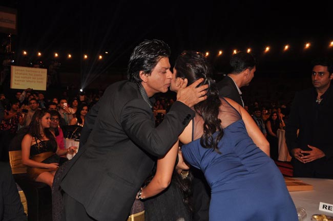 बिग स्‍टार अवार्ड 2012 के हसीन लम्‍हे... | बॉलीवुड की हसीन परियां